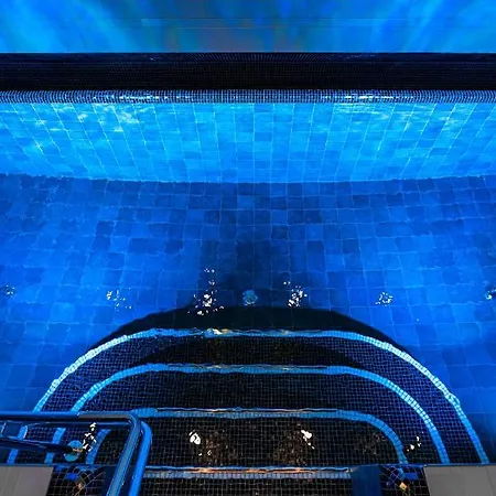 The Well Hotell
